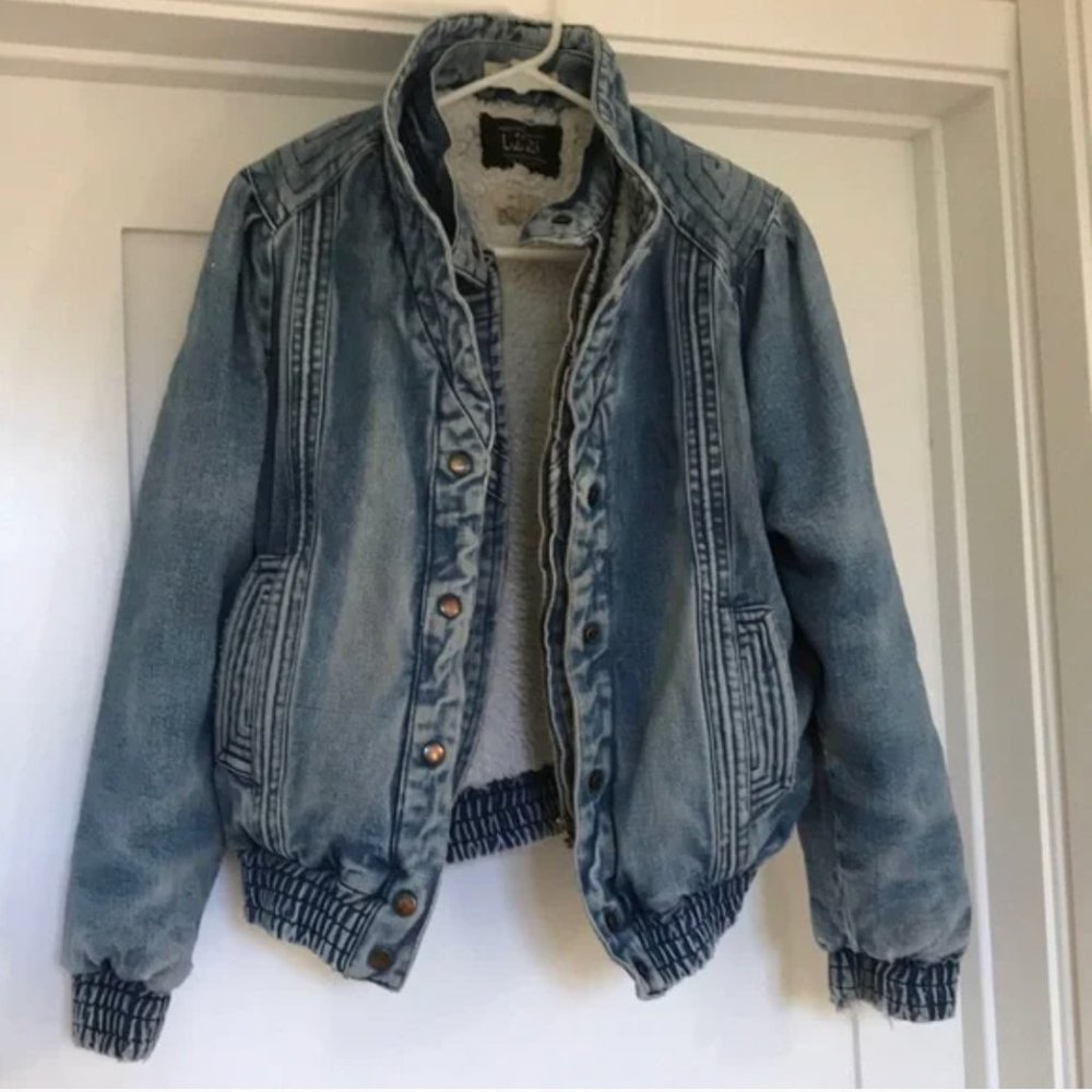 Vintage denim jacket Sherpa lining